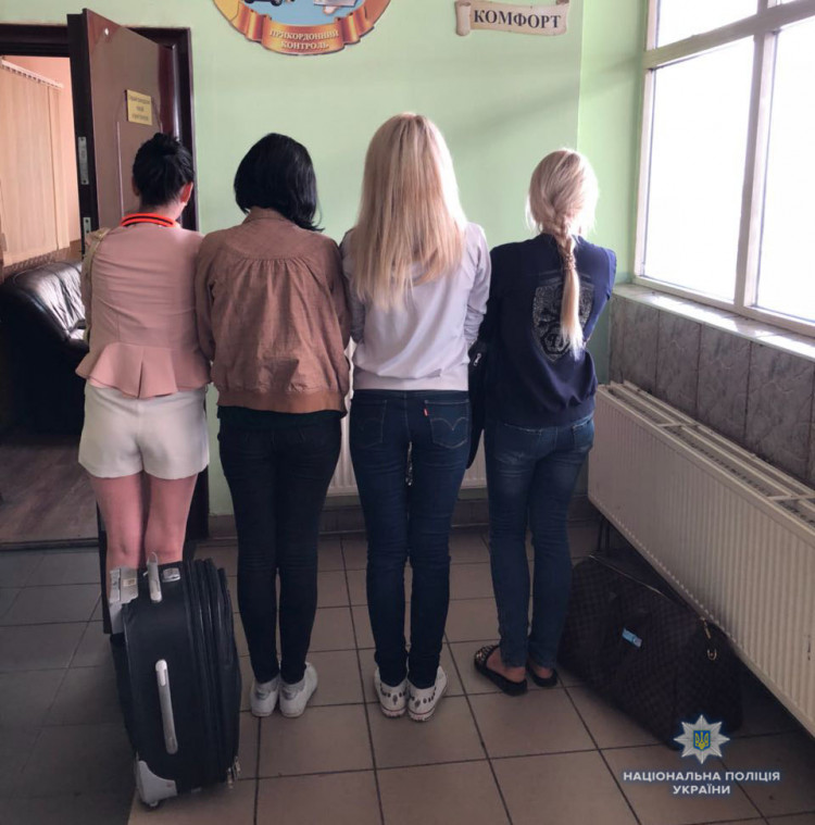 Проститутки Киев: Секс, интим услуги | Шлюхи, Путаны