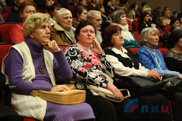 В окупованому Луганську створили симфонію, що "спонукає до боротьби" (ФОТО) - фото 2