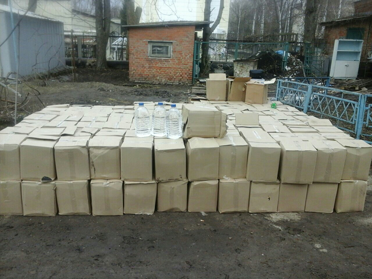 На території сумської лікарні знайшли чотири тисячі літрів контрабандного російського спирту  - фото 1