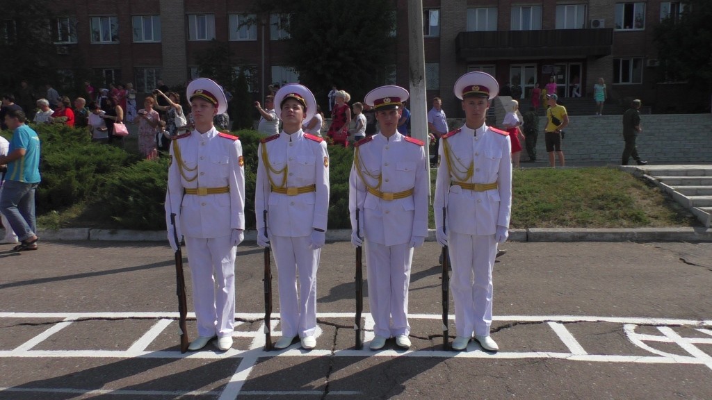 Більше 200 учнів віджатого військового ліцею присягнули на вірність "ДНР" (ФОТО) - фото 2