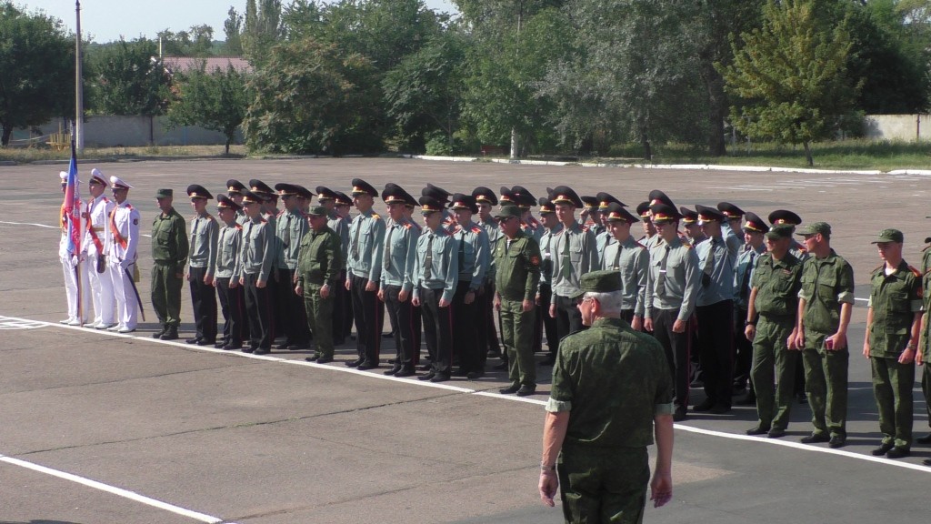 Більше 200 учнів віджатого військового ліцею присягнули на вірність "ДНР" (ФОТО) - фото 3