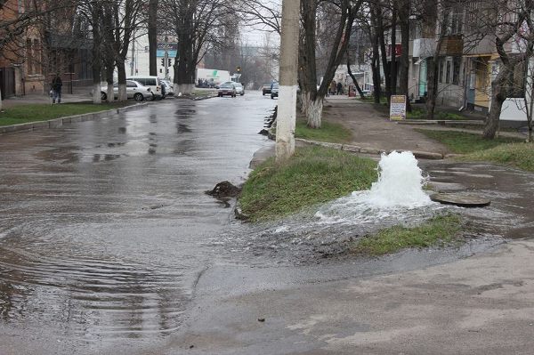 У Кіровограді на вулиці з’явився фонтан - фото 1