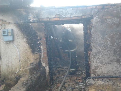 В Олександрійському районі у власному будинку згорів інвалід - фото 1