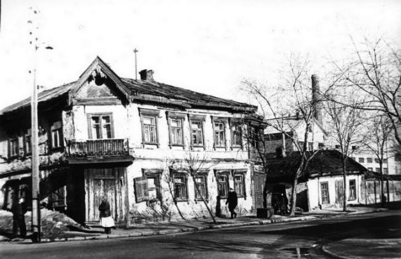Як змінювалася вулиця Межигірська у Києві за понад 85 років   - фото 3