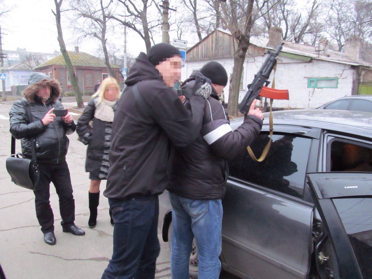 Працівника СБУ у Волновасі вбив ватажок банди "Адвокат", - прокуратура (ФОТО) - фото 2