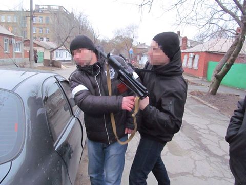 Працівника СБУ у Волновасі вбив ватажок банди "Адвокат", - прокуратура (ФОТО) - фото 1