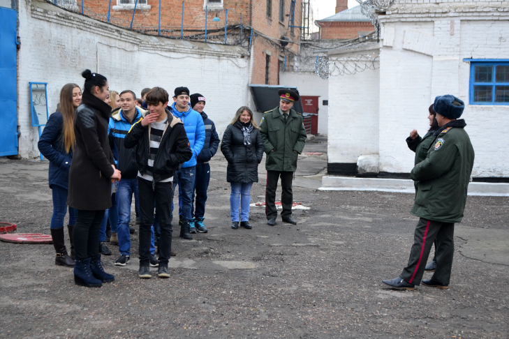 Студентам кіровоградського коледжу подарували на свято екскурсію в тюрму - фото 3
