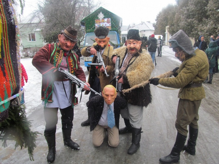 На Буковині АТОшники "стратили" Путіна - фото 2