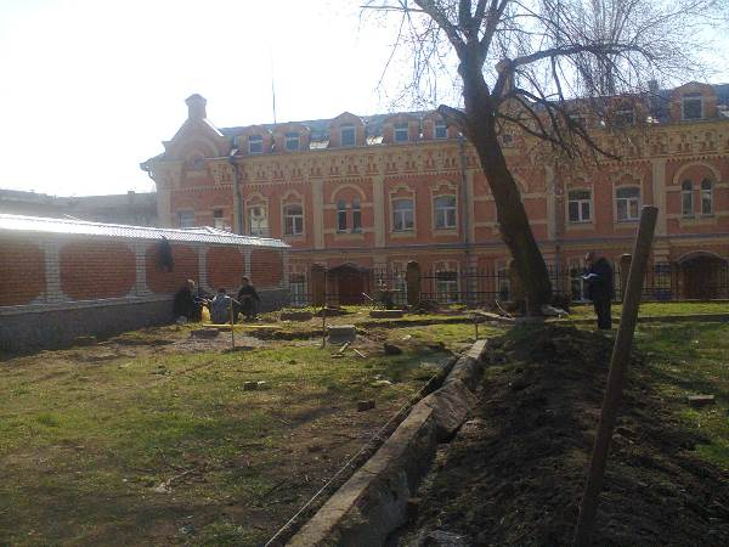 Донька кіровоградського екс-судді почала будуватися перед пам’яткою архітектури - фото 1
