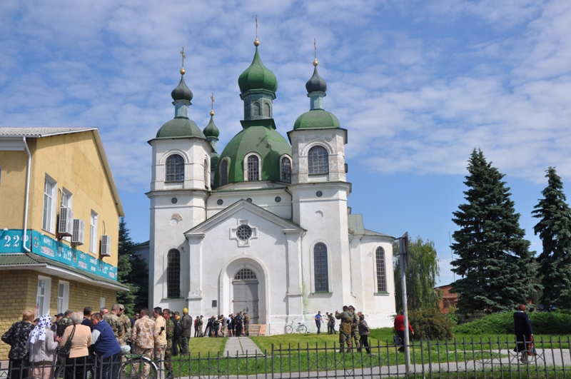 За "реанімований" собор на Чернігівщині можуть побитись московська та київська церкви - фото 1