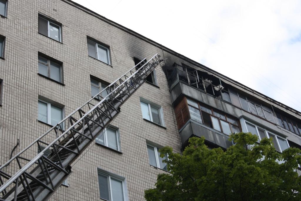 У Запоріжжі повністю згоріла квартира, господар загинув - фото 1