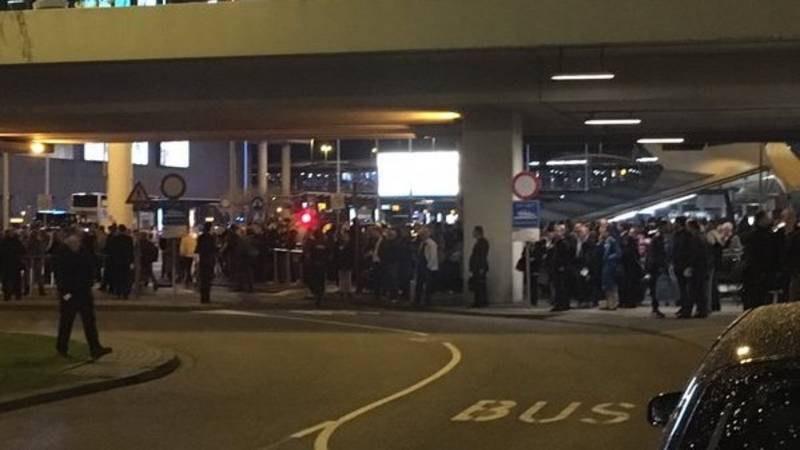 У Амстердамі частково евакуювали аеропорт через загрозу вибуху - фото 2