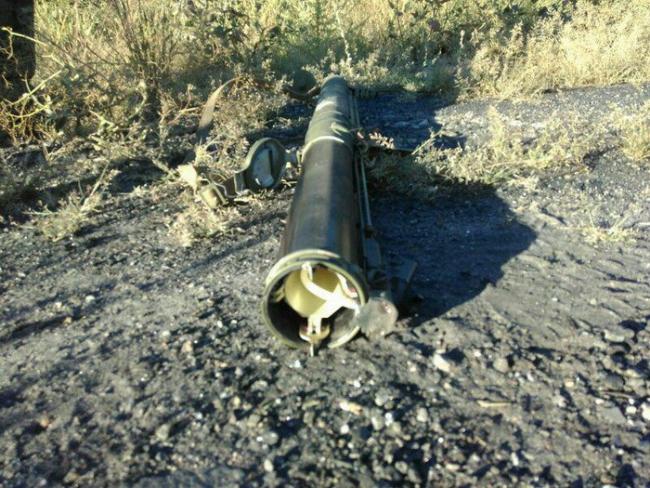 Поблизу Авдіївки викрили схрон з російським гранатометом та сухпайком (ФОТО) - фото 2
