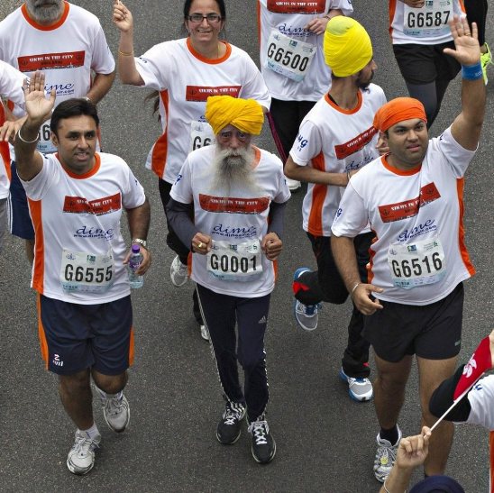 Як 100-річний індієць побив світові рекорди у марафонських гонках - фото 1