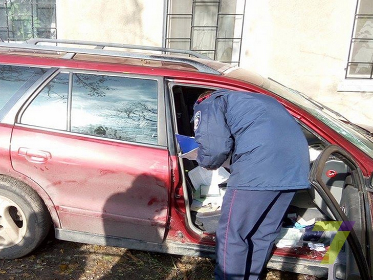 В Одесі автівка протаранила декілька автівок і вдарилась в стіну будинку - фото 3