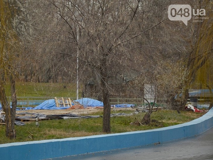 Одеські підприємці "захопили" острів у парку (ФОТО) - фото 2