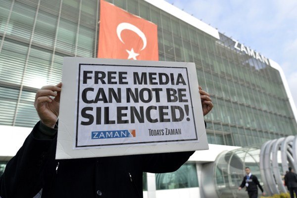 Масові протести журналістів у Туреччині - фото 1