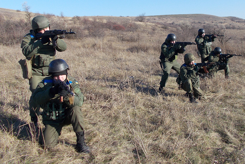 Харківські гвардійці постріляли у зоні АТО (ФОТО)  - фото 3