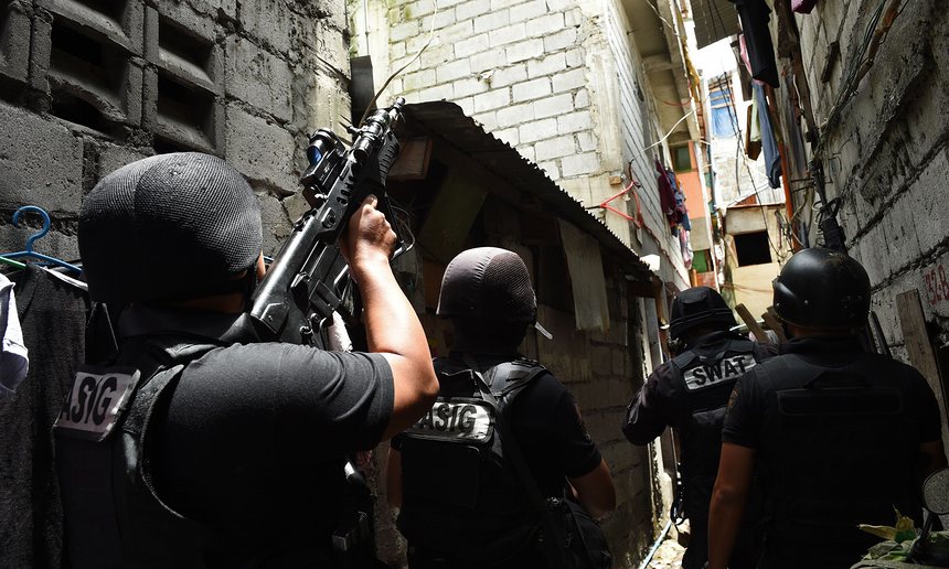 Філіпінський поліцейський розповів про участь силовиків у стратах наркоторговців - фото 2