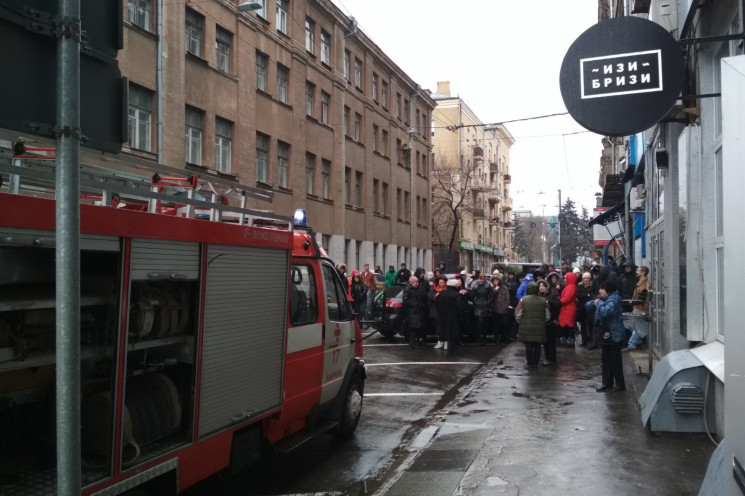 У центрі Харкова евакуювали "Дитячий сві…
