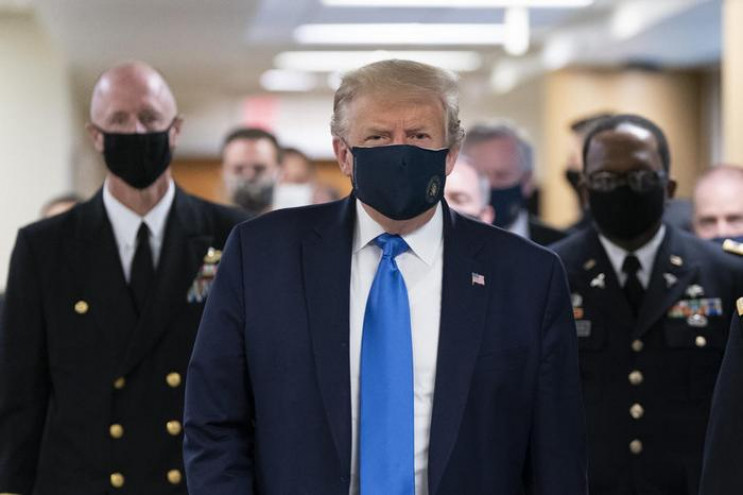 Трамп закликав носити маски та попередив…
