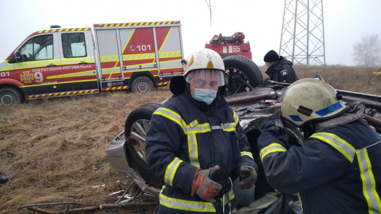 На трасі на Дніпропетровщині автівка пер…