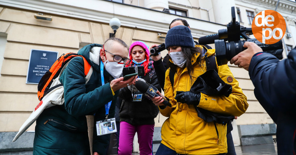 Новости украины корреспондент. Репортеры Украины фото. Synes Украина репортер. Журналист а не иногент.