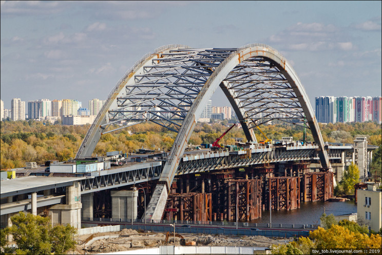 Кличко розповів, коли побудують метро на…