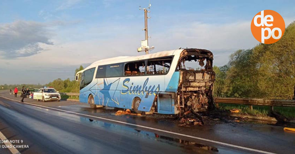 Фото с автобуса в дороге