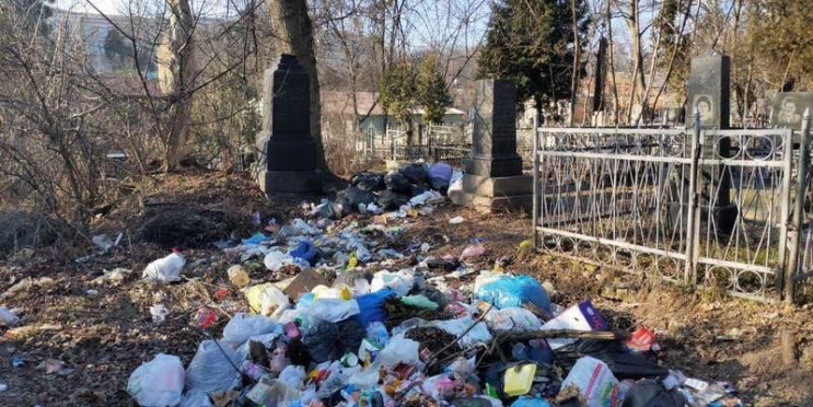 Yak Sogodni Viglyadaye Bajkove Kladovishe Foto Novini Kiyeva