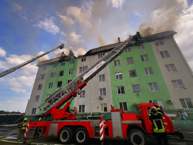 Під час вибуху в п'ятиповерхівці у Білог…