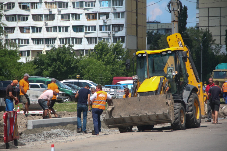 Як у Дніпрі будують тролейбусну мережу н…