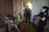На Харківщині поліція вилучила з неблаго…