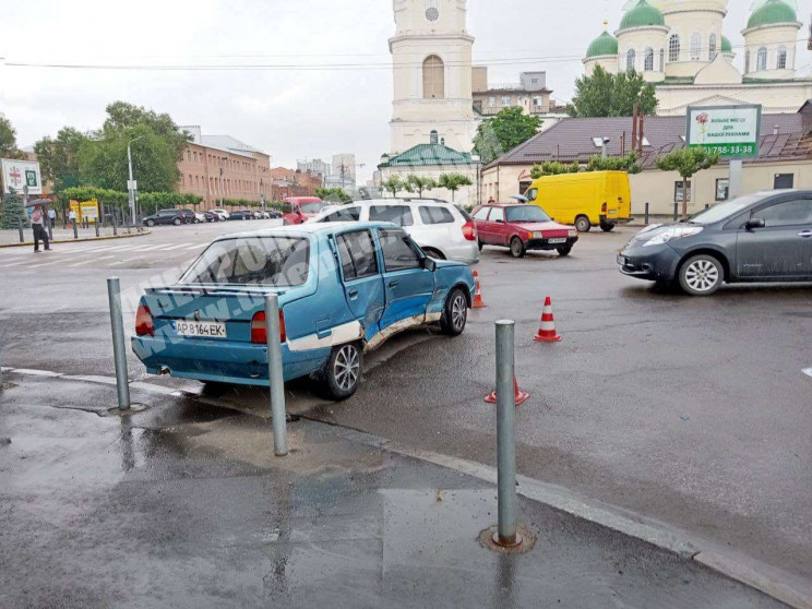 З'явилося відео аварії на перехресті у ц…