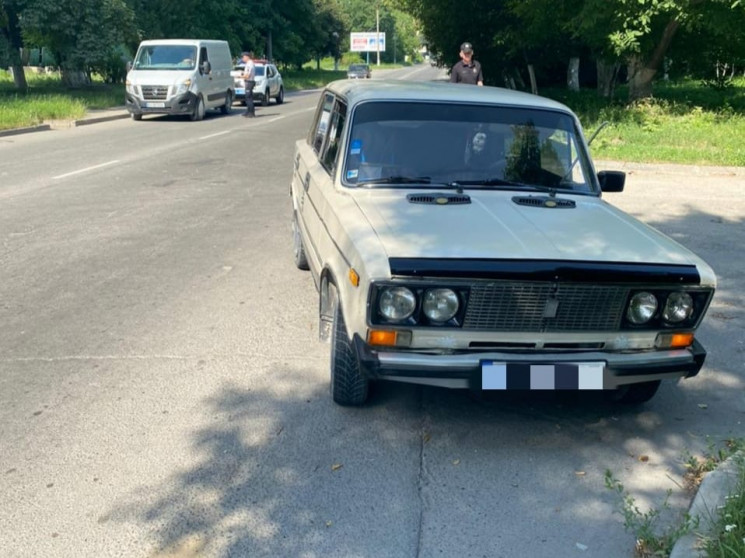 У Кам'янці автівка наїхала на бабусю…