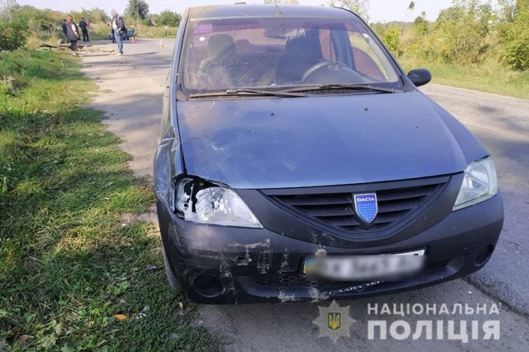 Через зіткнення авто із підводою на Ізяс…