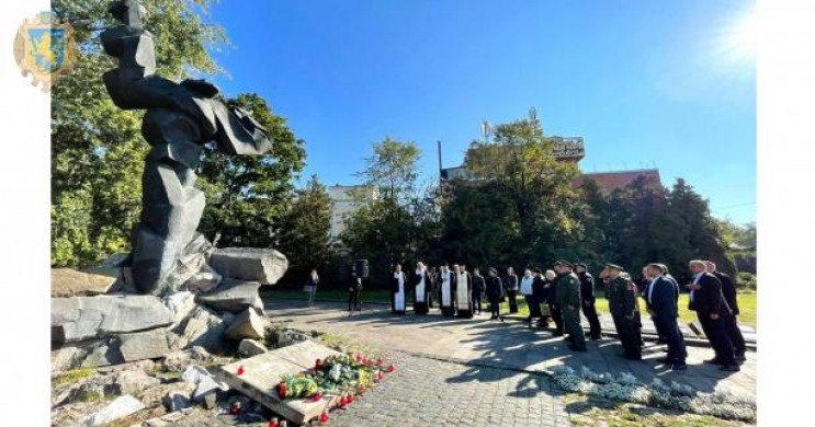 На Львівщині вшанували жертв Бабиного Яр…