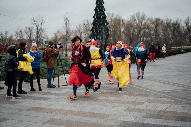 Як вулицями Дніпра бігав чоловік-Білосні…