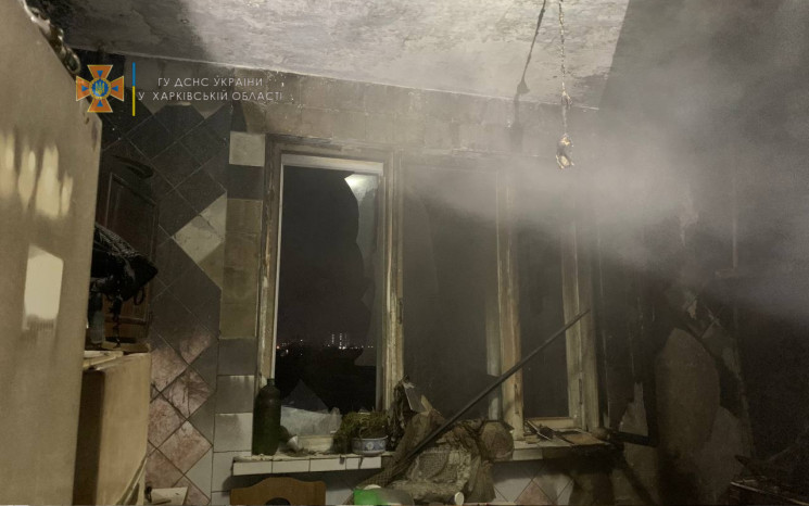 В Харькове ночью загорелась многоэтажка:…