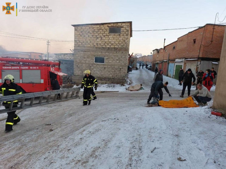 У Вінниці в гаражі на смерть обгоріли дв…