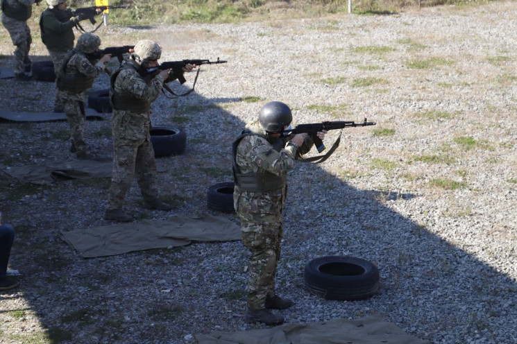 Загроза наступу Росії: У Києві облаштуют…