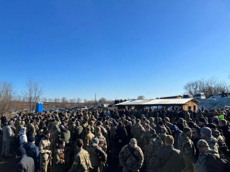 Мешканці Дніпра готуються до російського…