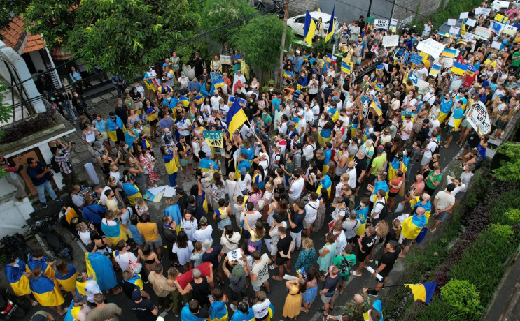 На Балі люди зібрали тисячний мітинг на…