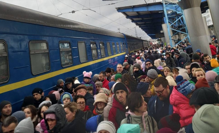 Як під час штурму секонд-хенду: У Дніпрі…