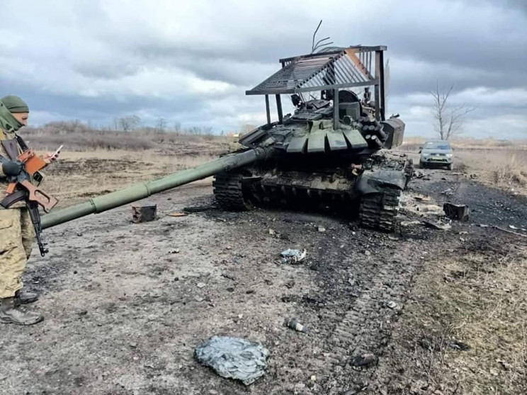 ЗСУ дають гідну відсіч та стримують наст…