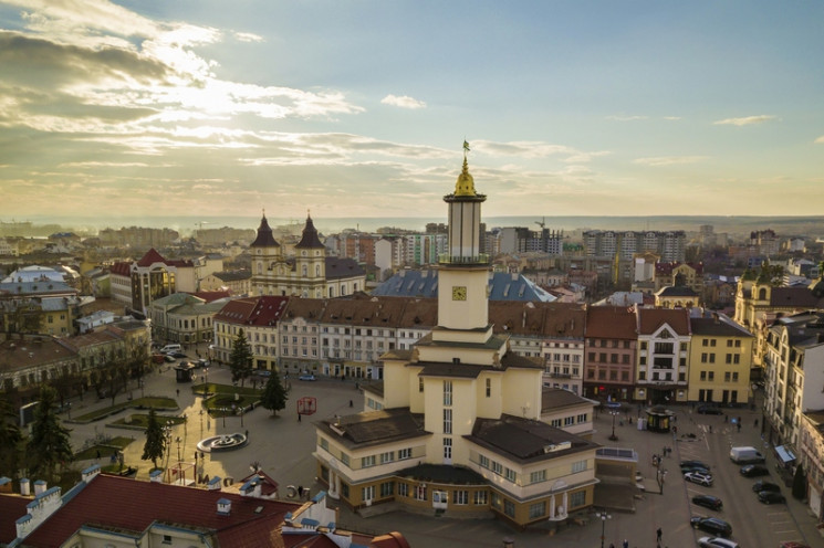 Загроза ракетних ударів: Мешканців Івано…