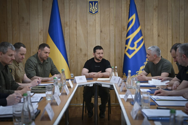 Зеленський на Одещині провів нараду з ві…