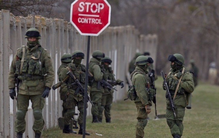 Загарбники погрозами заганяють до армії…