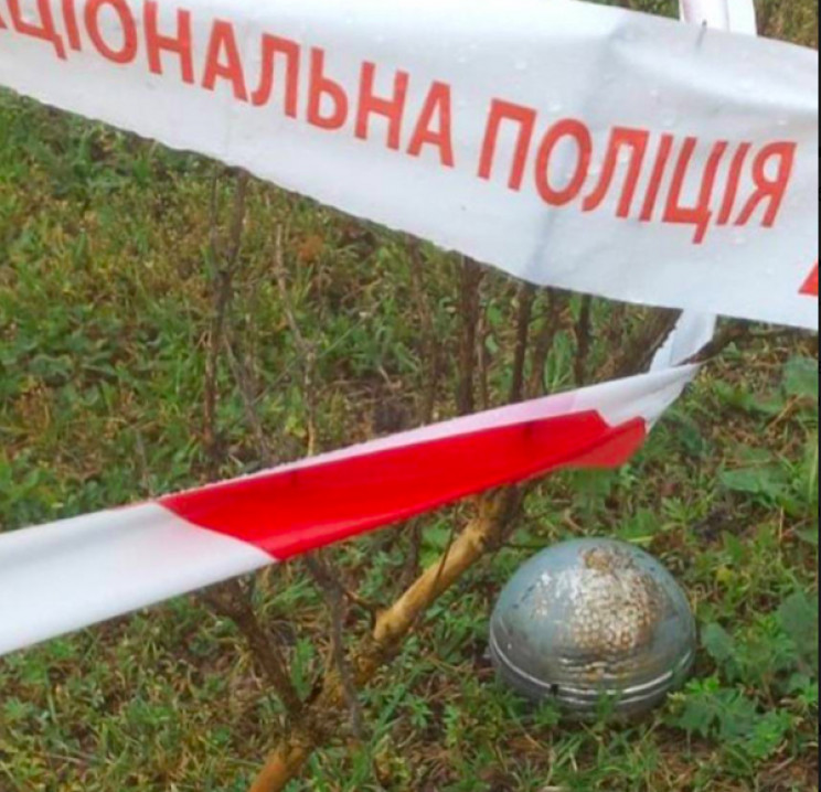 Після обстрілу рф на Київщині знайшли фр…