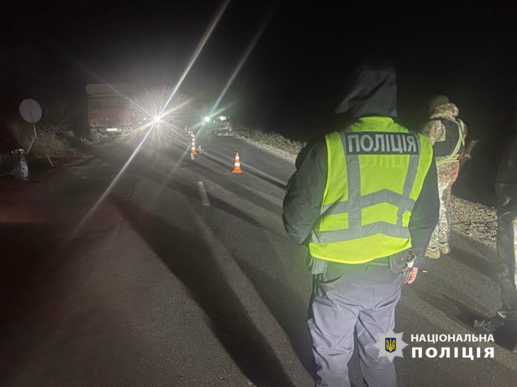 На Одещині "ВАЗ" протаранив блокпост: За…